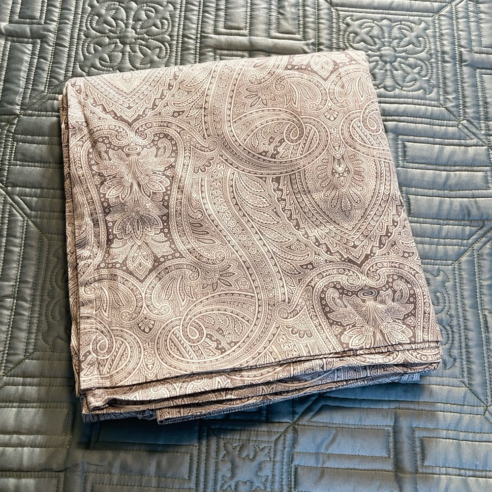 Raymond Waites Paisley Print  300 Threads Full Bed Sheets